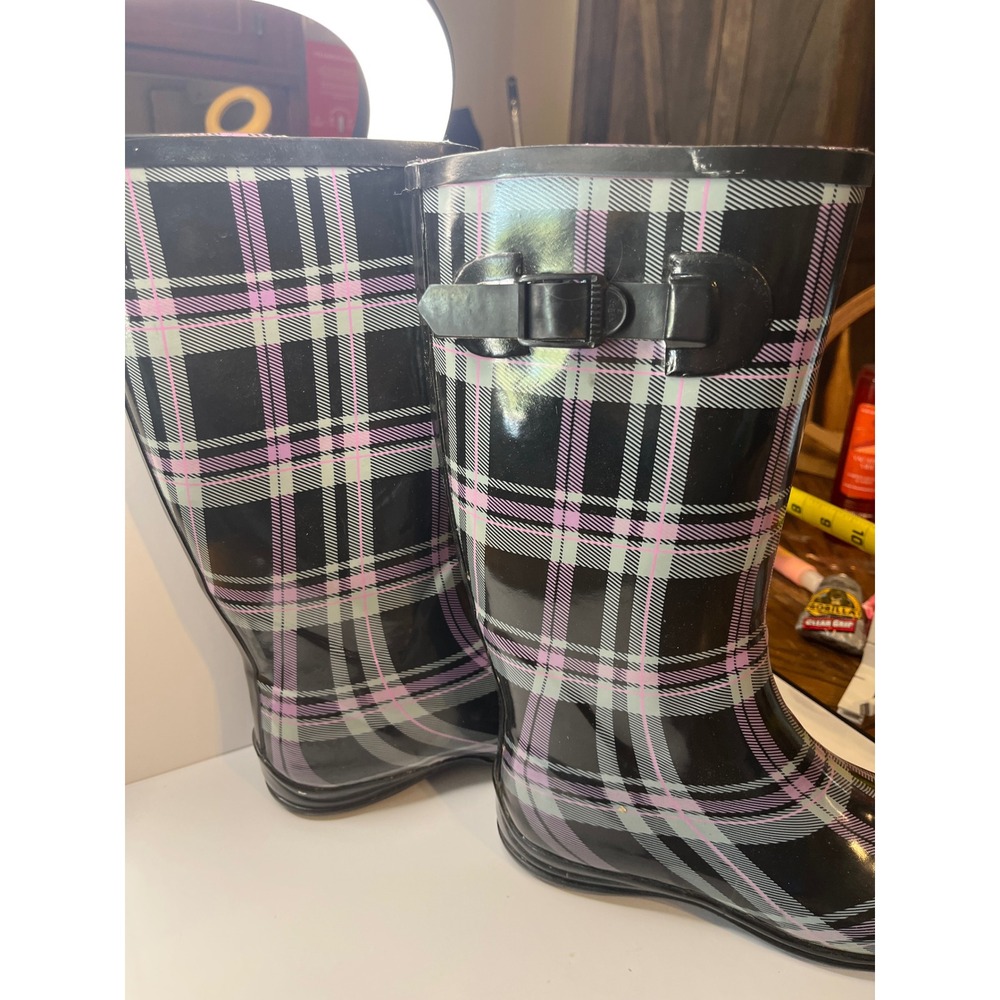 X-Appeal Womens Plaid Rain Boots Black Pink White Glossy Rubber Size 7 Mid Calf